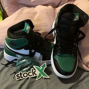 Jordan Pine Green 1s